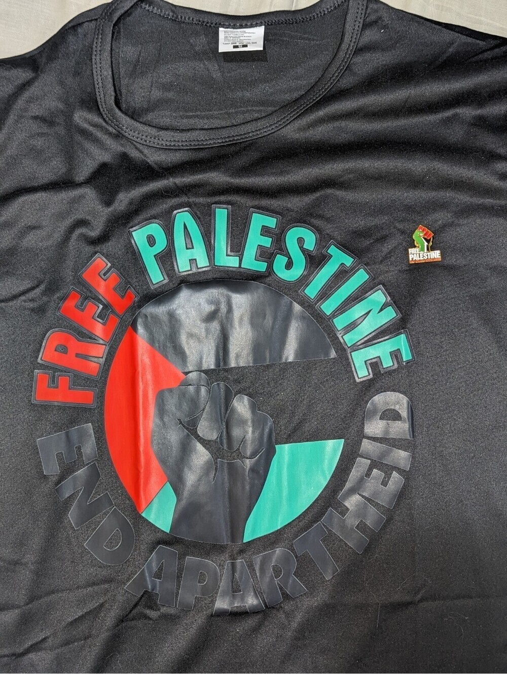 Free Palestine End Apartheid Black Graphic Tee + Pin S/L - Picture 9 of 9